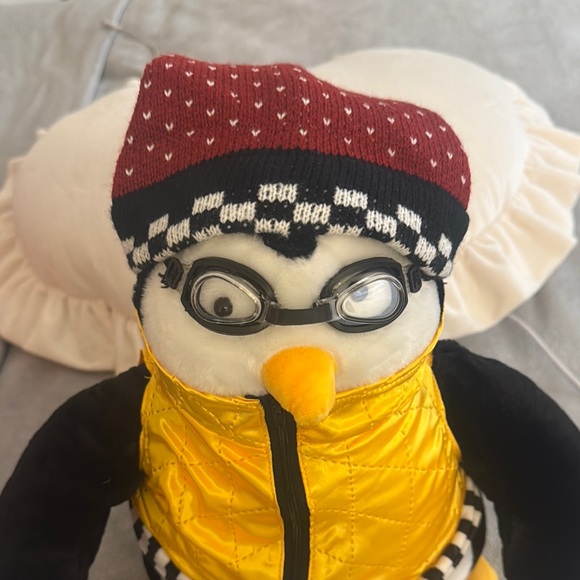 Hugsy - Picture 2 of 6